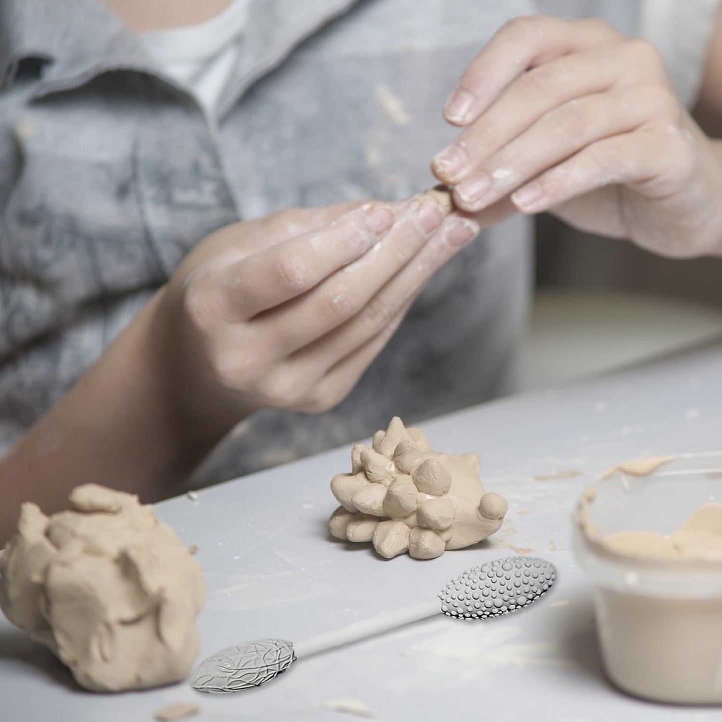 5PCS Double-Ended Clay Sculpting Tools, Polymer Clay Texture Tools Set with Wooden Handle for Pottery, Ceramics, DIY Art Modeling - Professional Sculpting & Detailing Kit