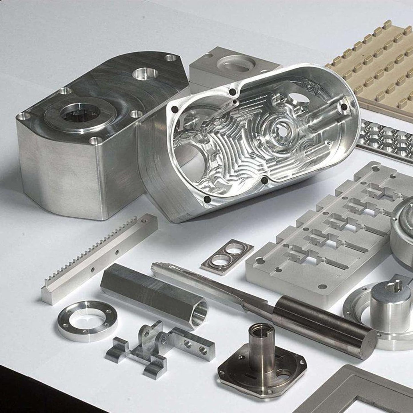 6061 T651 Aluminum Sheet Metal 12 x 12 x 1/16 (0.63”) Inch, Flat 1.5MM Aluminum Metal Plate for Crafting, Industrial, Double-Side Protective Film