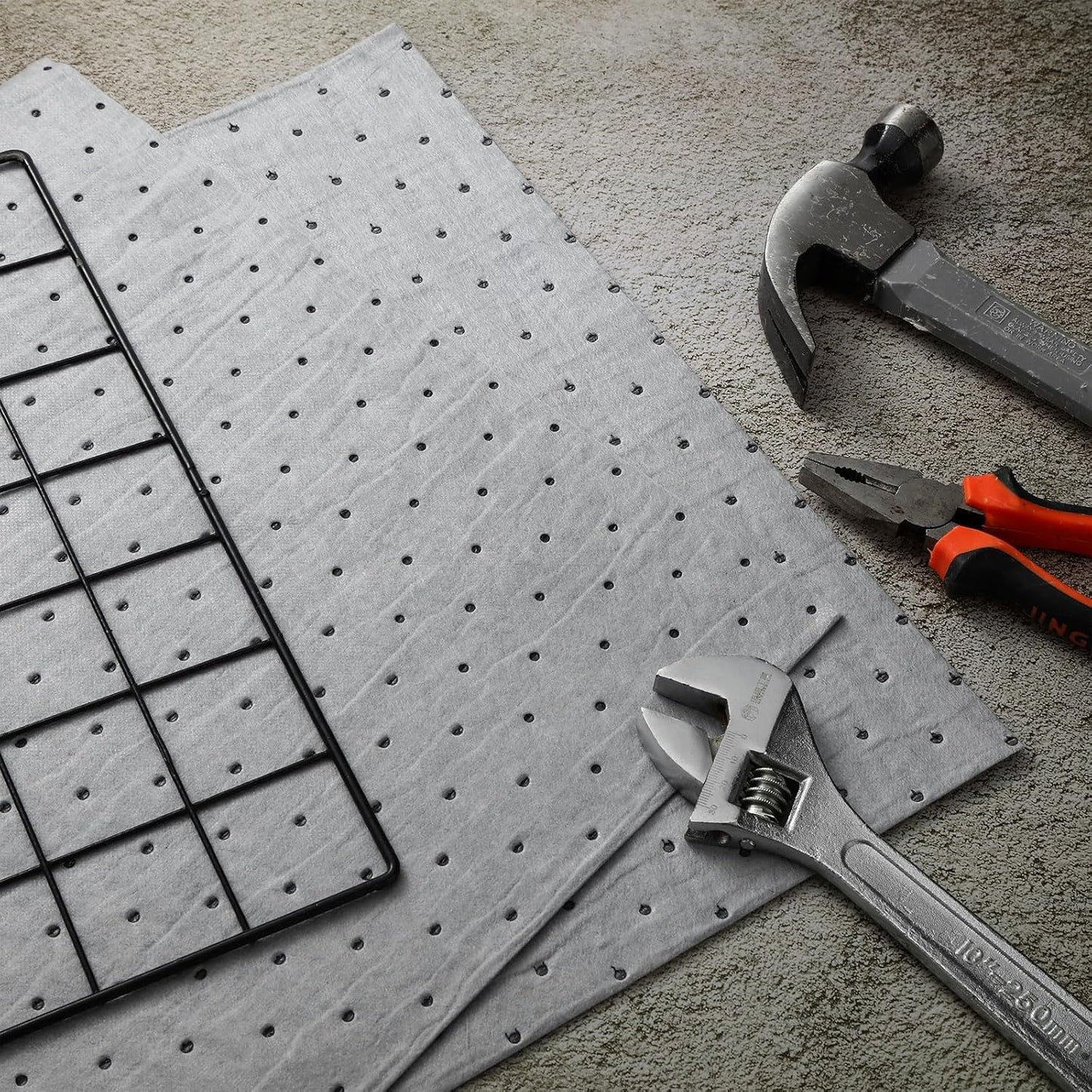 Hoolerry Oil Absorbent Pads Weight Dimpled Pad Garage Accessories Water Absorbent Mat Oil Spill Mat for Absorbing Protecting Home Garage Basement(15 x 19.7 Inch,Gray,200 Pcs)