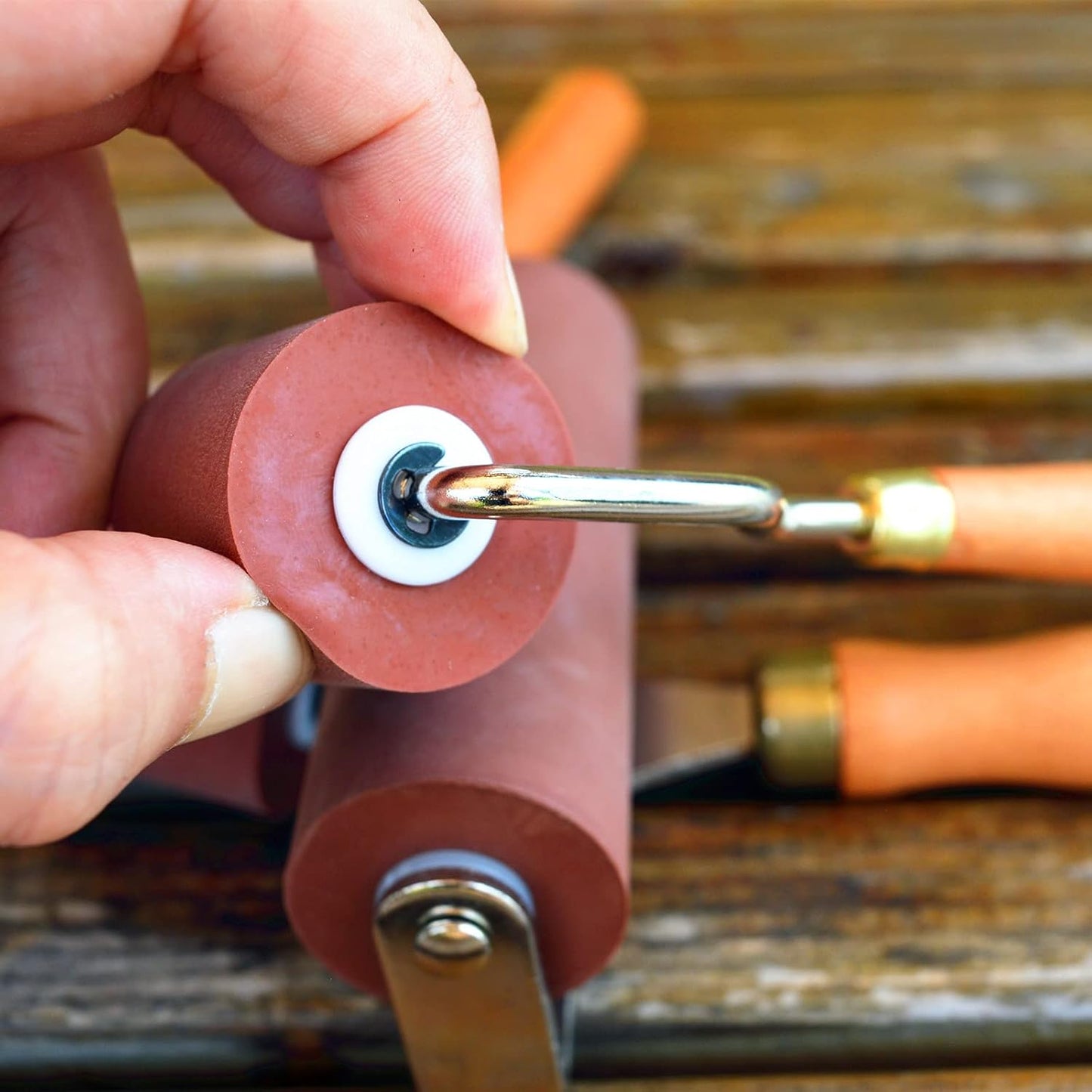 BANLTRE Rubber Brayer Roller for Printmaking, Ideal for Anti Skid Tape Construction Tools, Print,Craft Stamping Brayers for Wallpapers and Scrapbooks (1.18")