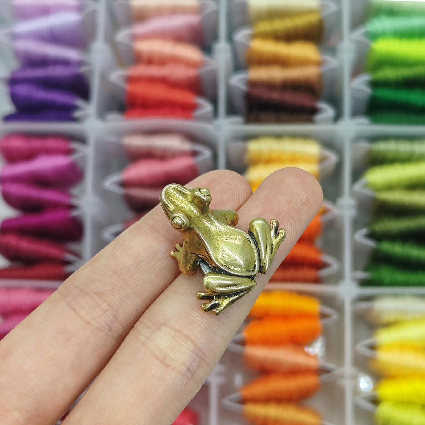 Mini Brass Frog Needle Minder, Magnetic Needle Nanny, Needle Minder Magnet, Handmade Needlework Accessories Organizer