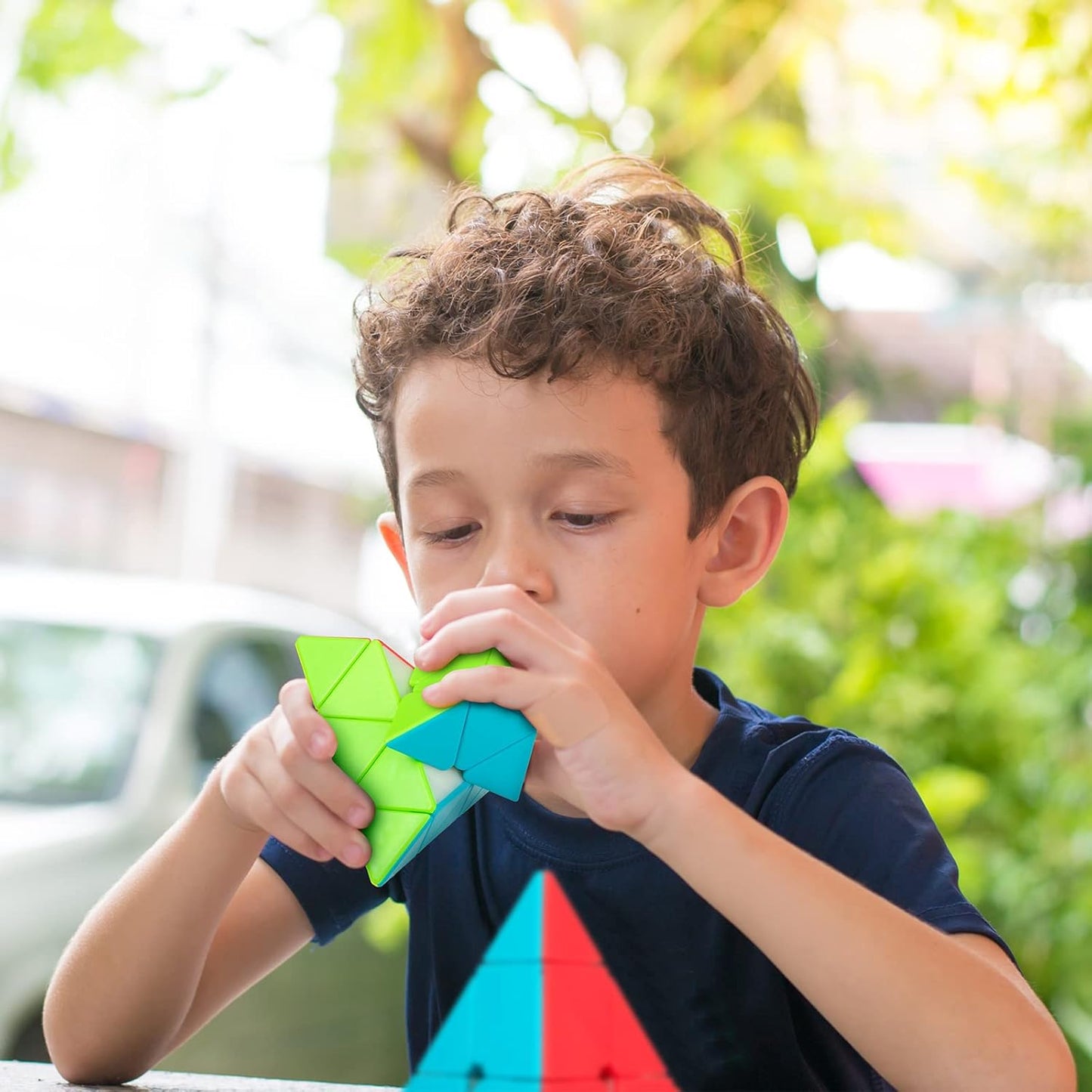 Stickerless Pyraminx Speed Cube – Smooth Turning Magic Pyramid Puzzle for Kids & Adults