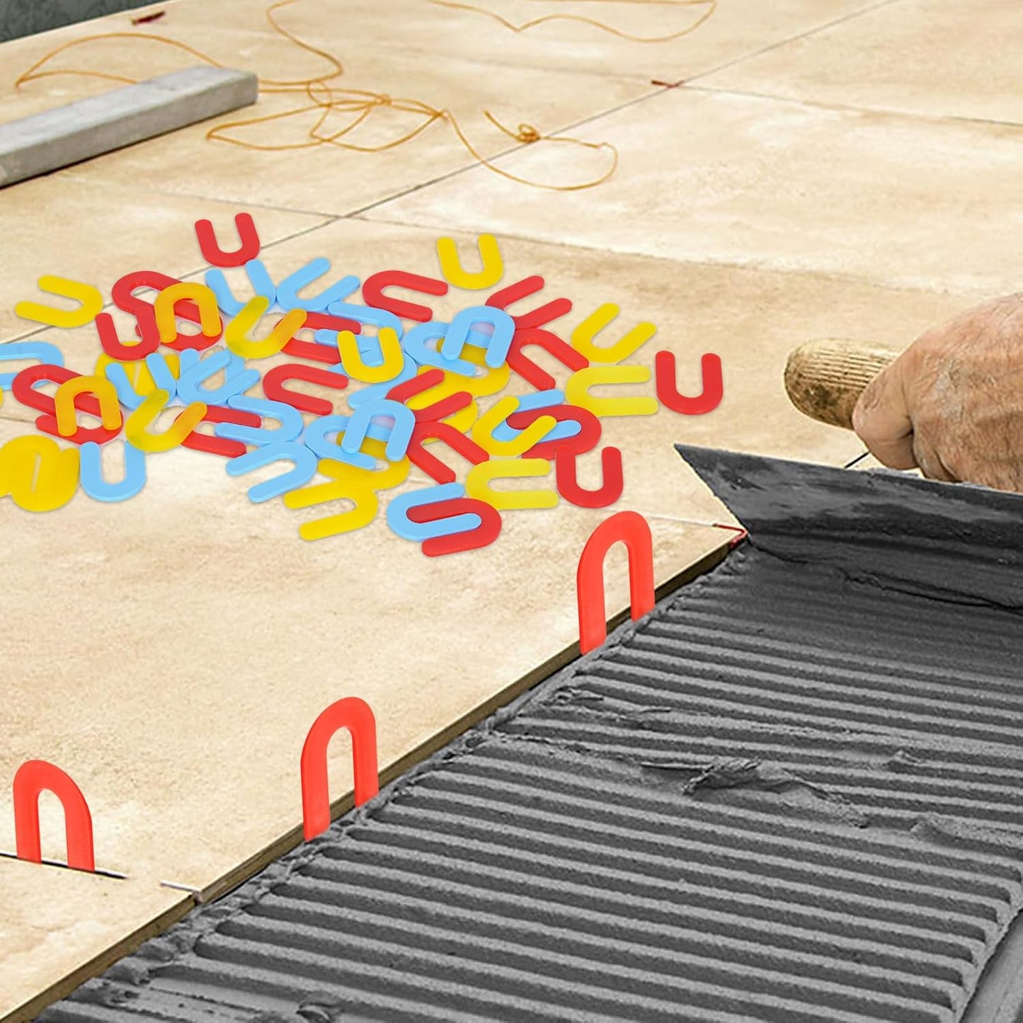 Horseshoe Shim Tile Spacers 1/16 Inch Tile Spacers U Shape Plastic Shims for Tile Leveler Spacers (1/16 Blue 500 pieces)