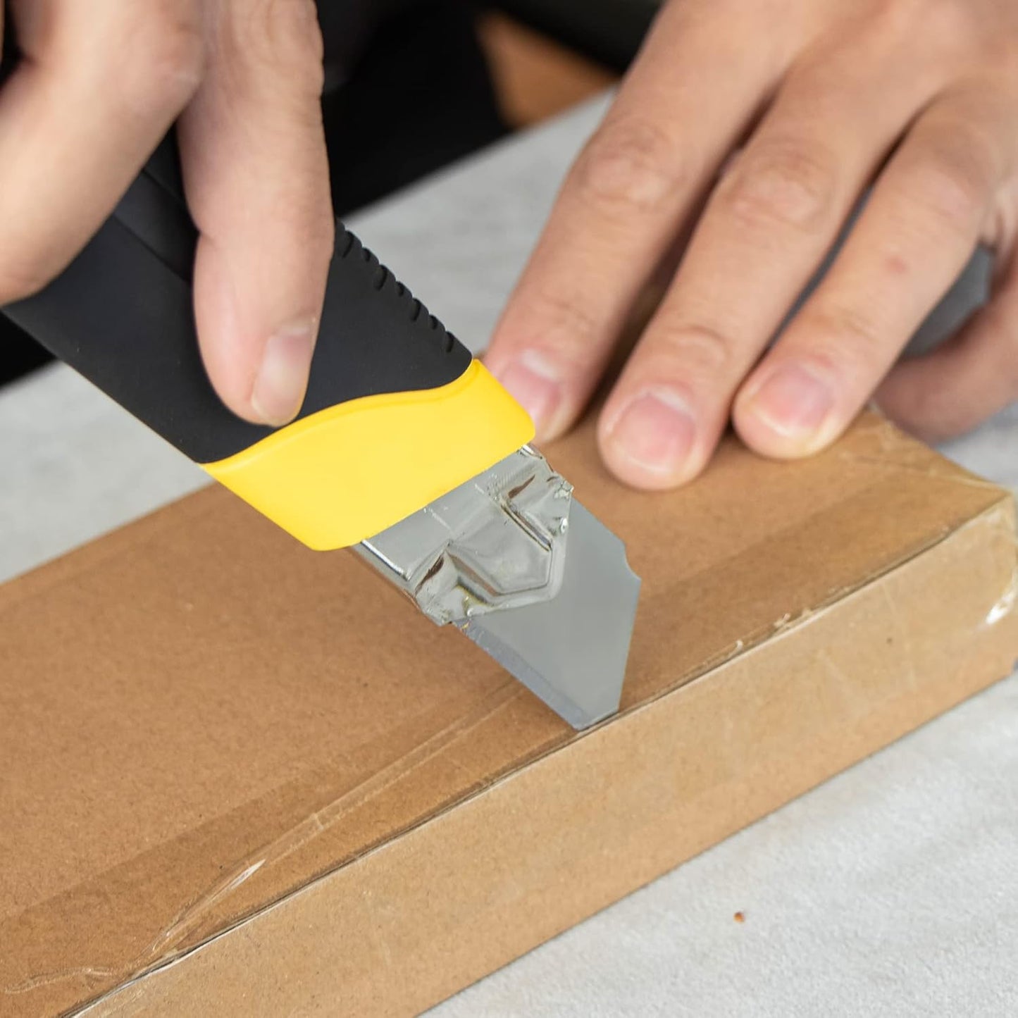 24 Pack Utility Knife, Retractable Box Cutter for Cartons, Cardboard and Boxes, 25mm Wider Razor Sharp Blade, Smooth Mechanism, Perfect for Office and Home use